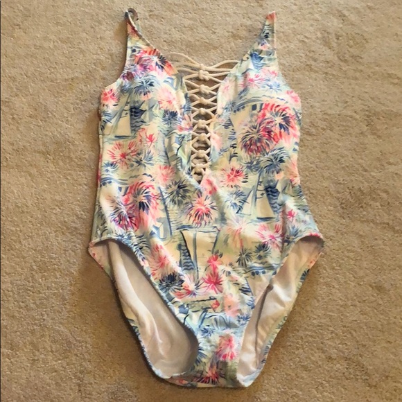 Lilly Pulitzer Other - Lilly Pulitzer isle lattice one piece